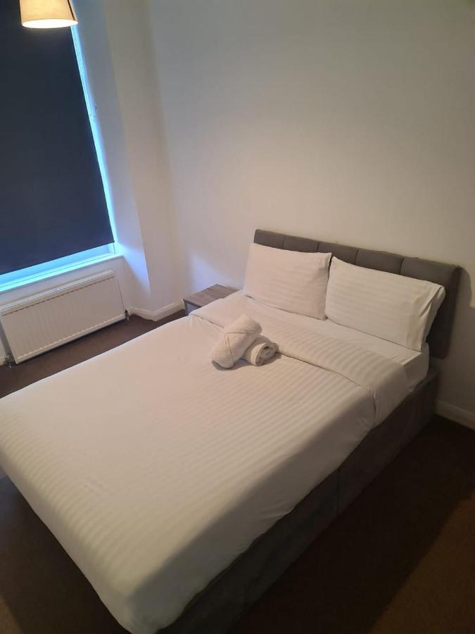 24Hr Self Check In Apartment Central Барнзли Екстериор снимка