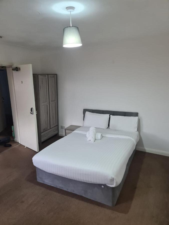 24Hr Self Check In Apartment Central Барнзли Екстериор снимка